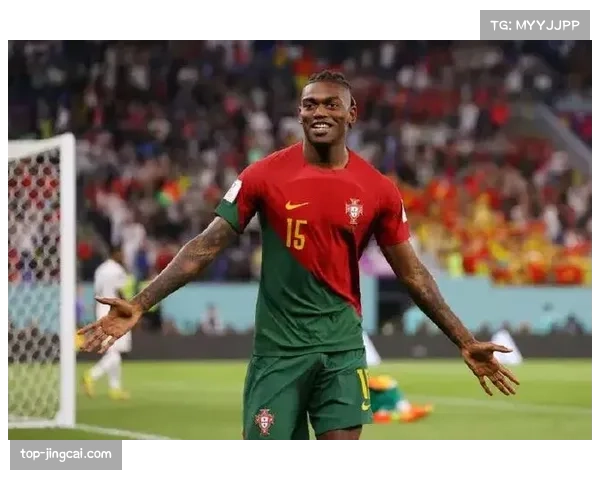 官方:AC米兰边锋莱奥因肌肉疲劳,将缺席与利物浦的首回合较量