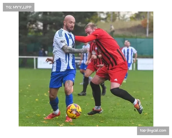 伦敦业余联赛决赛上演,参赛球队均采用从英超学习的高位战术